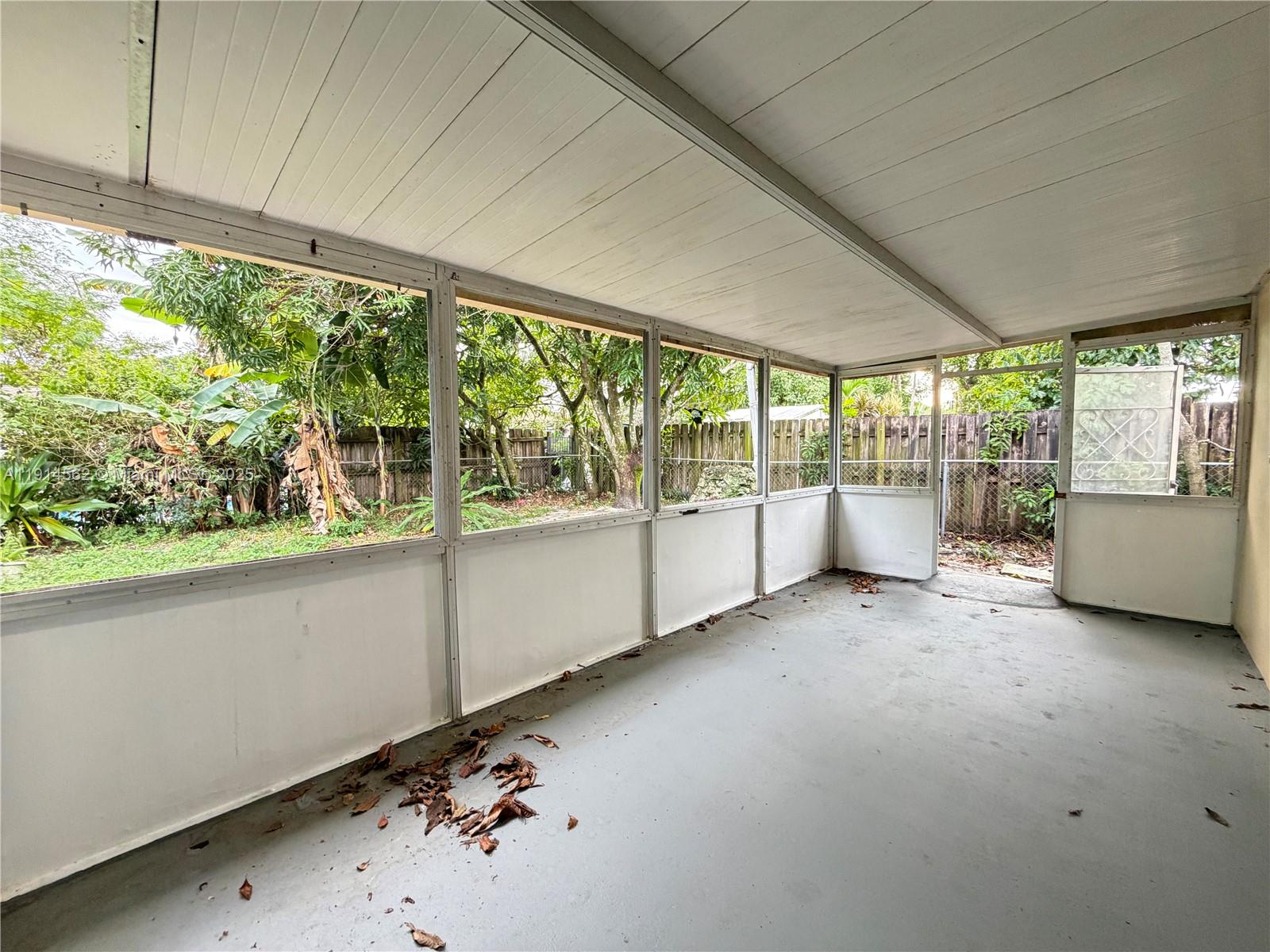 LAUDERDALE NORTH PARK SEC - Residential Lease