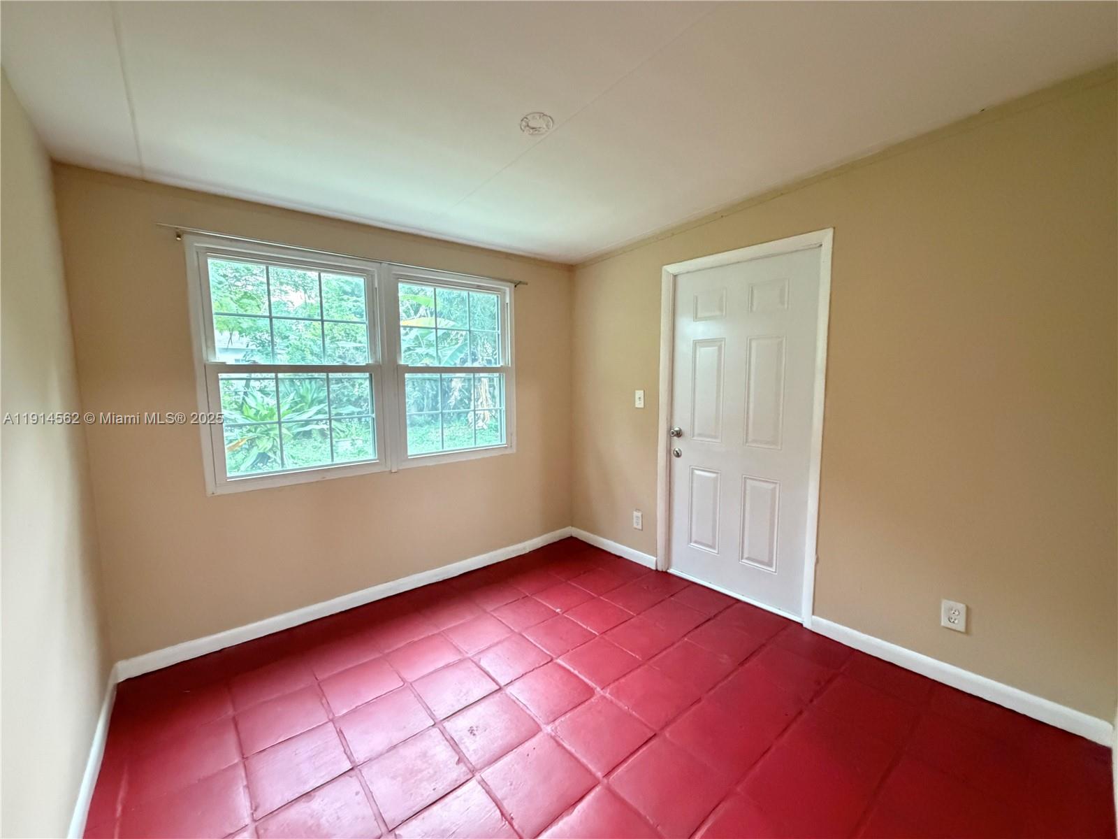 LAUDERDALE NORTH PARK SEC - Residential Lease