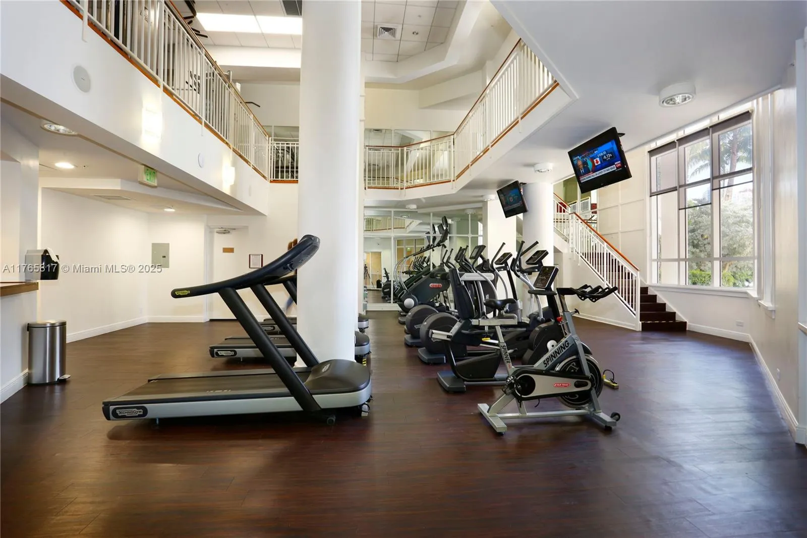 Miami, Florida 33131, United States, 3 Bedrooms Bedrooms, ,3 BathroomsBathrooms,Residential,Active,91035