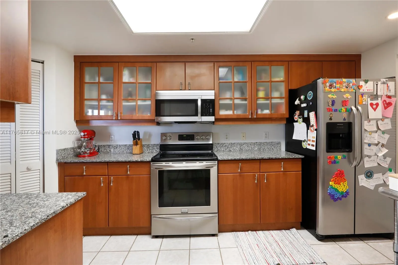 Miami, Florida 33131, United States, 3 Bedrooms Bedrooms, ,3 BathroomsBathrooms,Residential,Active,91035