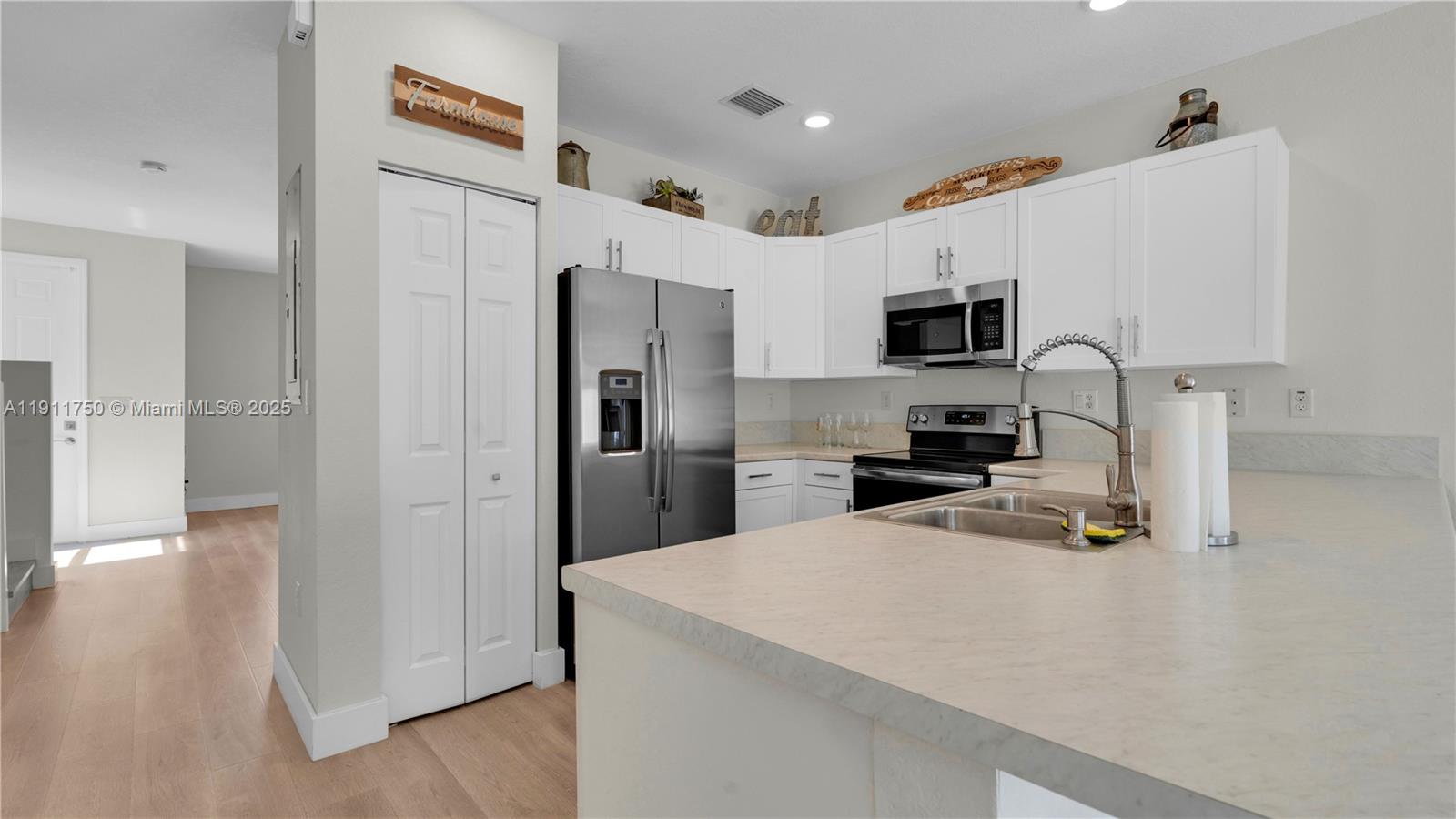 AQUABELLA SECTION TWO - Residential