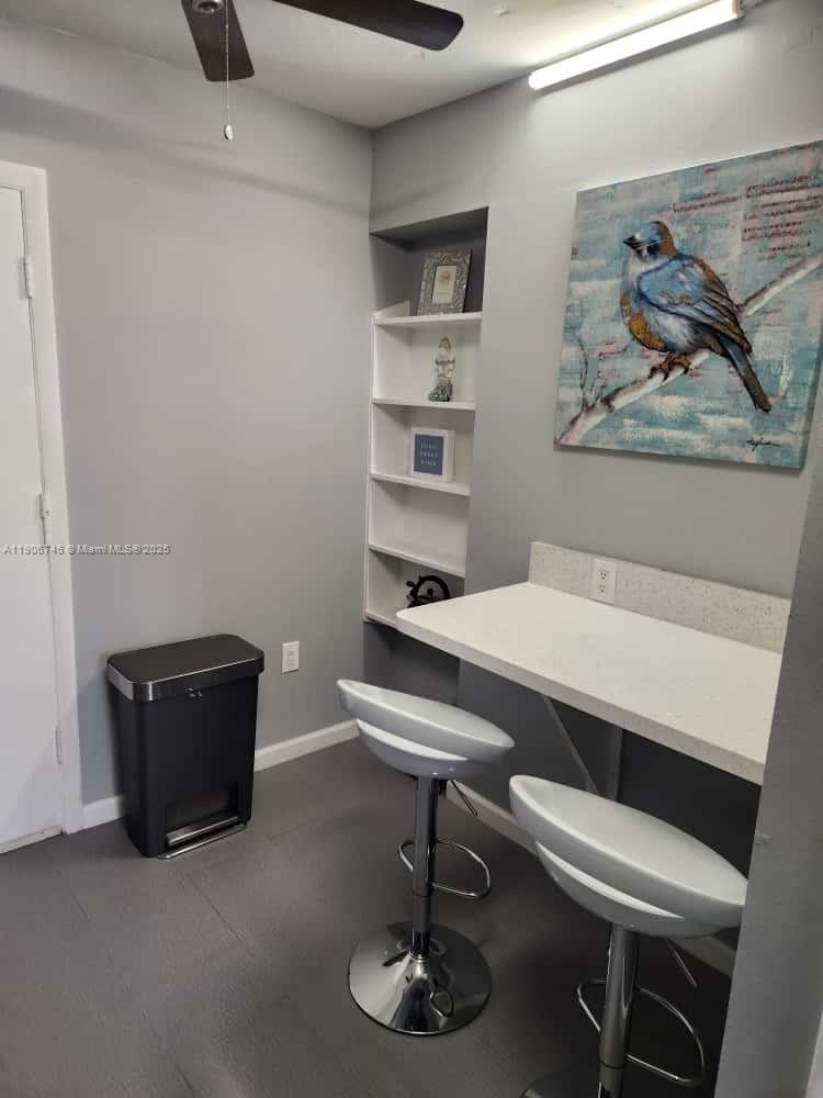 THE VINTAGE CONDO - Residential Lease