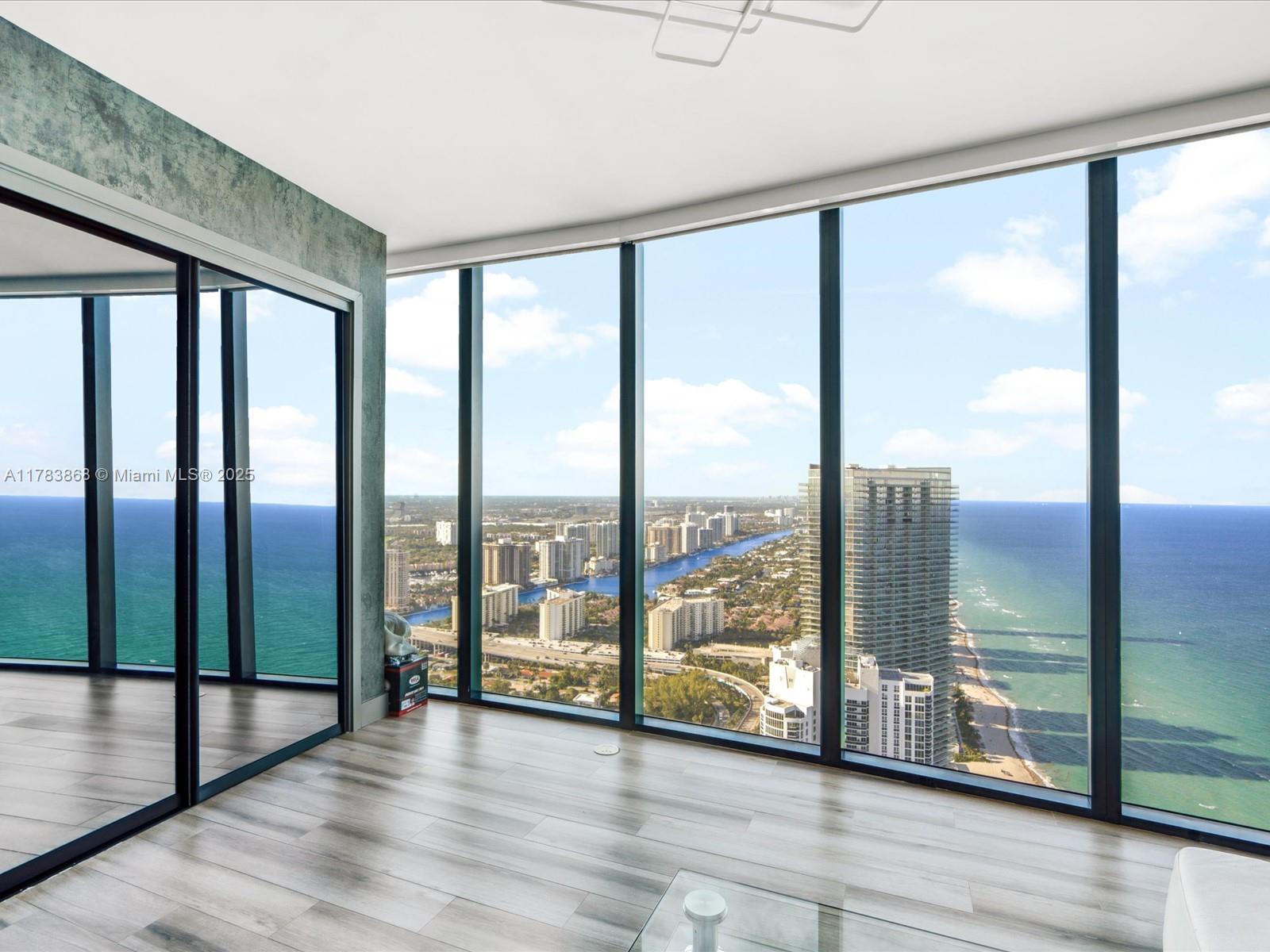 18555 COLLINS AVENUE COND - Residential