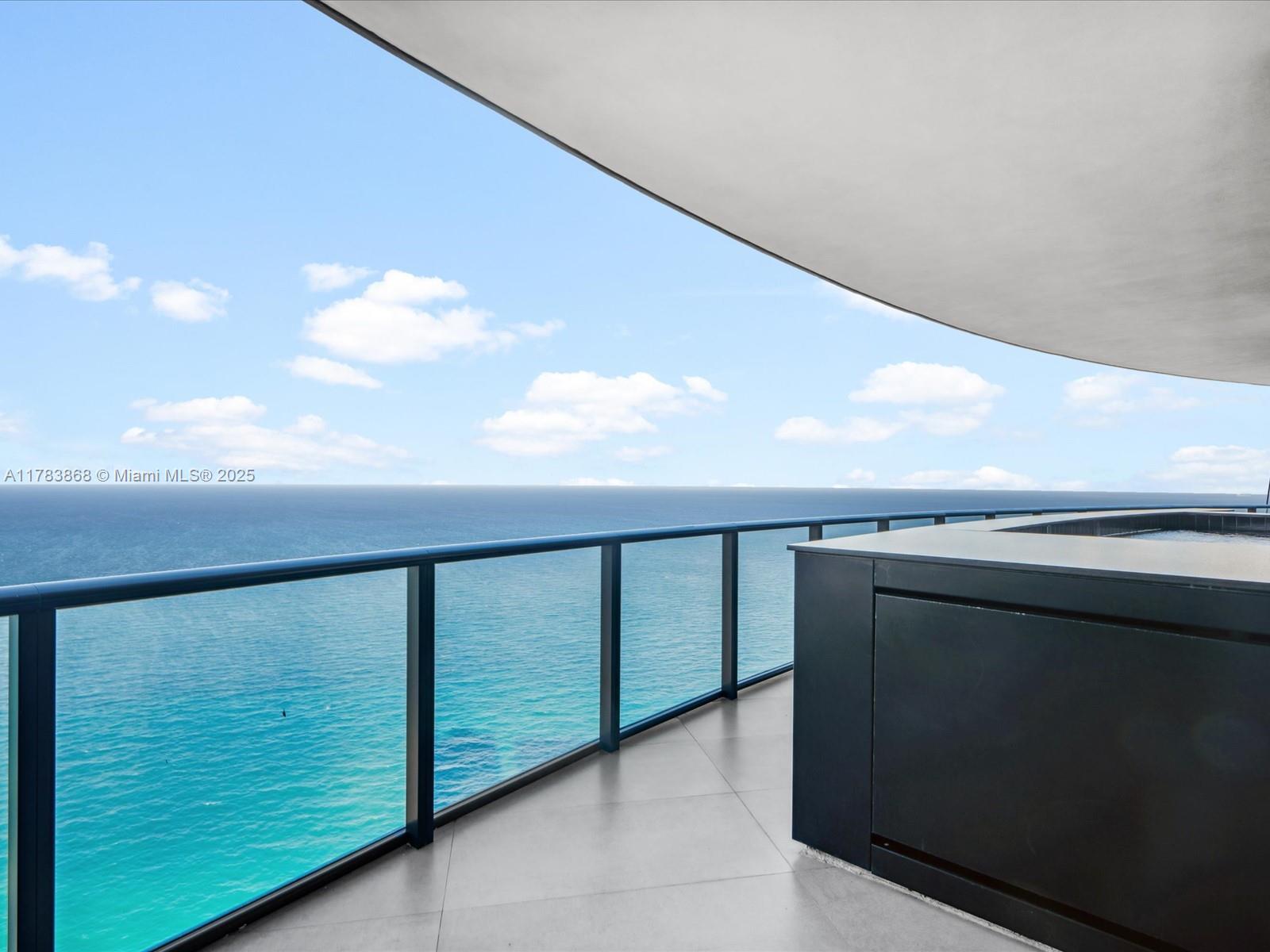 18555 Collins Ave 5505
