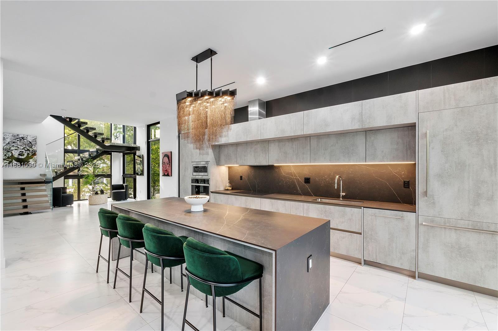 Lakeview - Residential Lease
