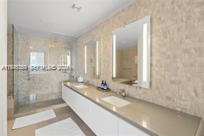 REACH CONDO - Residential Lease