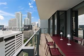 REACH CONDO - Residential Lease