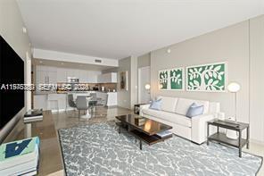 REACH CONDO - Residential Lease