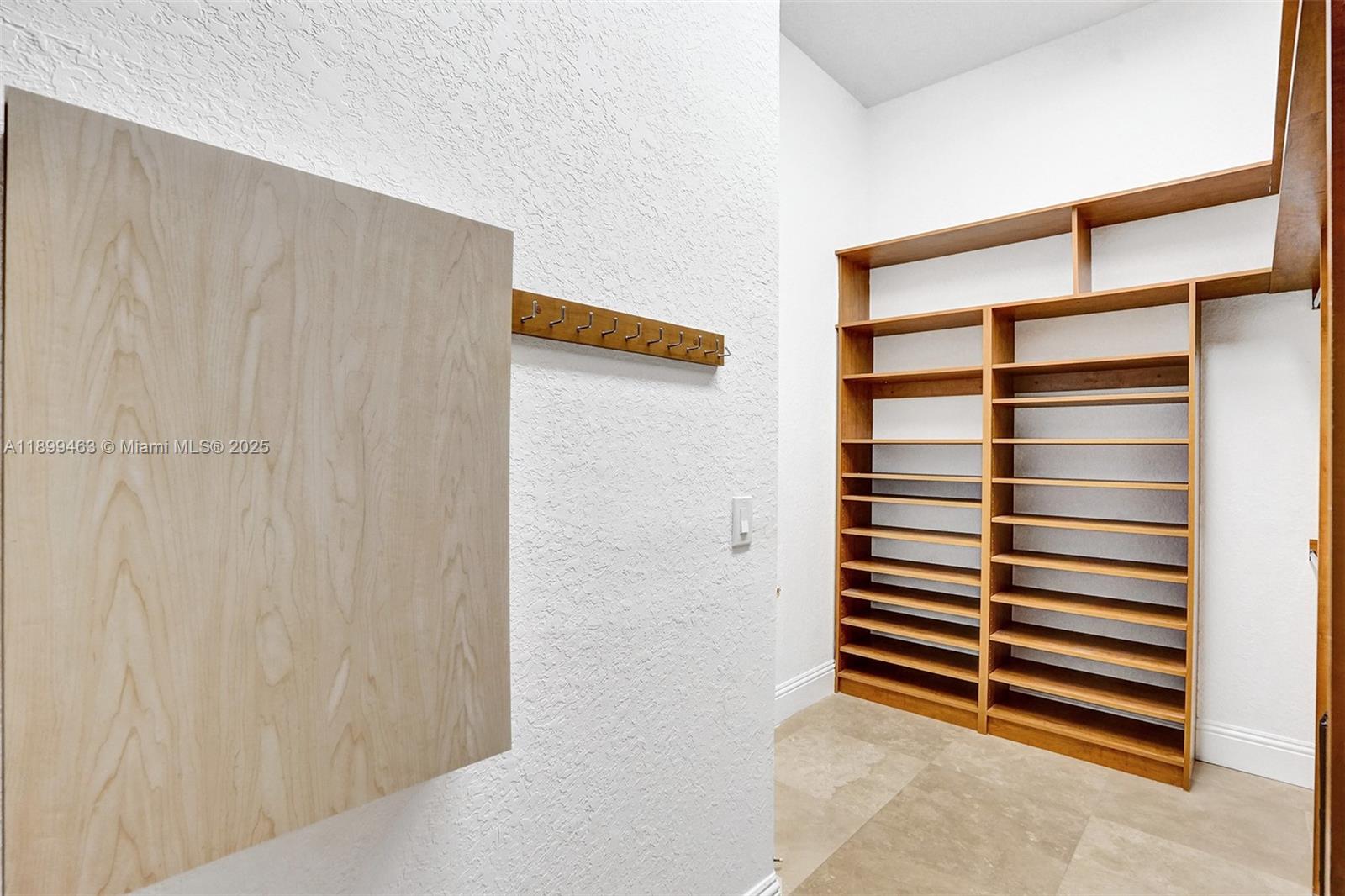 PINE MEADOW ESTATES - Residential Lease