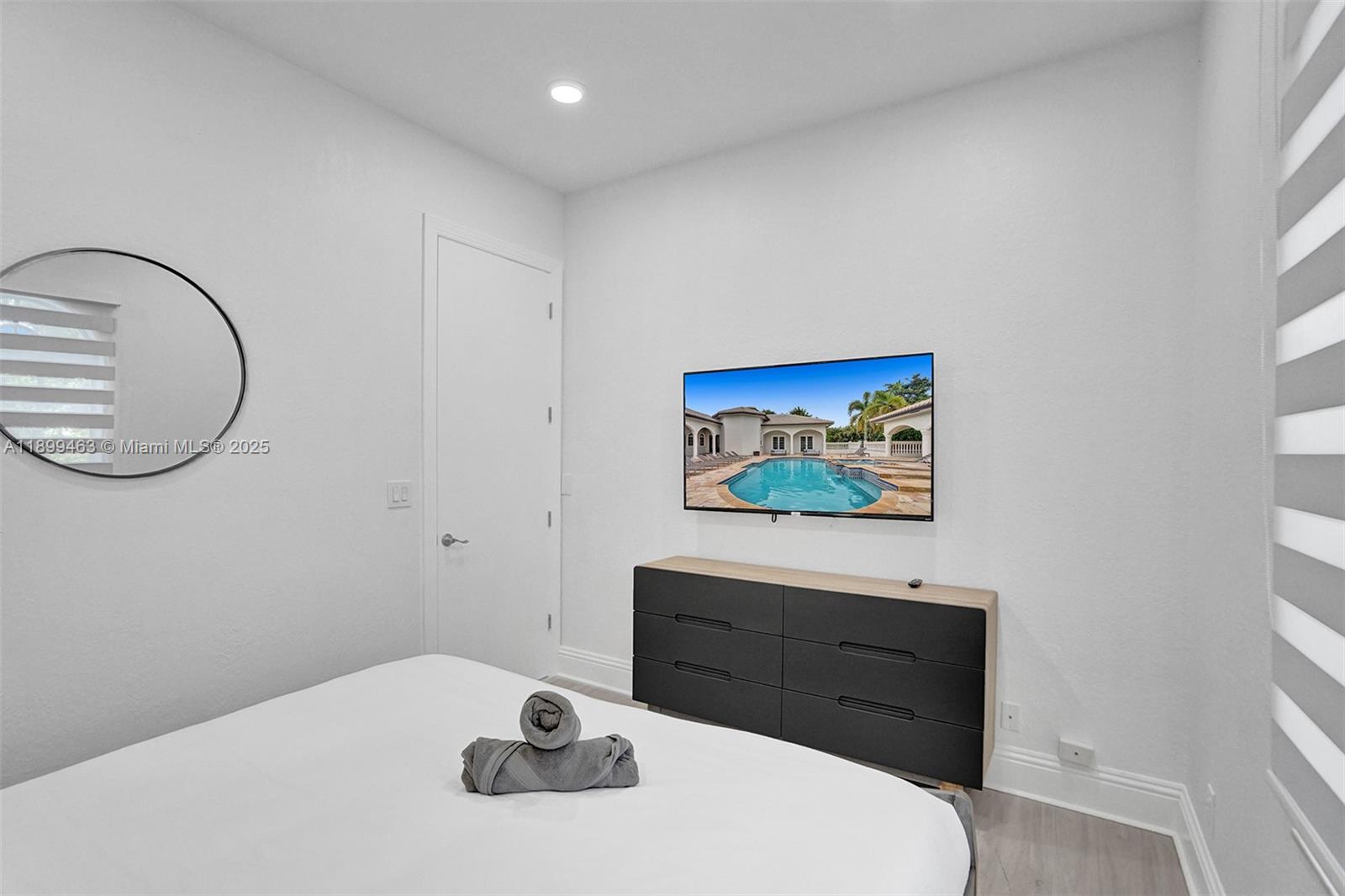 PINE MEADOW ESTATES - Residential Lease