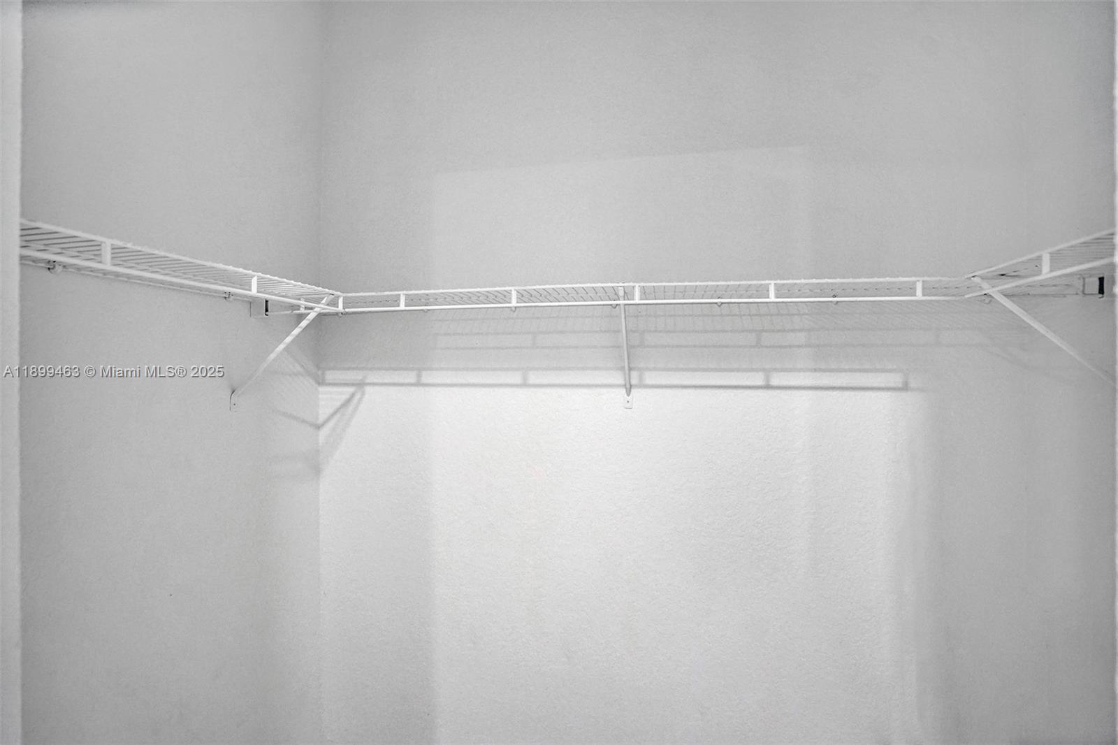 PINE MEADOW ESTATES - Residential Lease