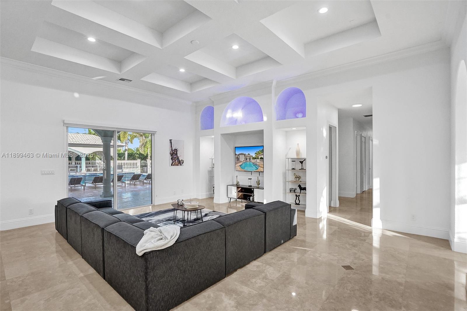 PINE MEADOW ESTATES - Residential Lease