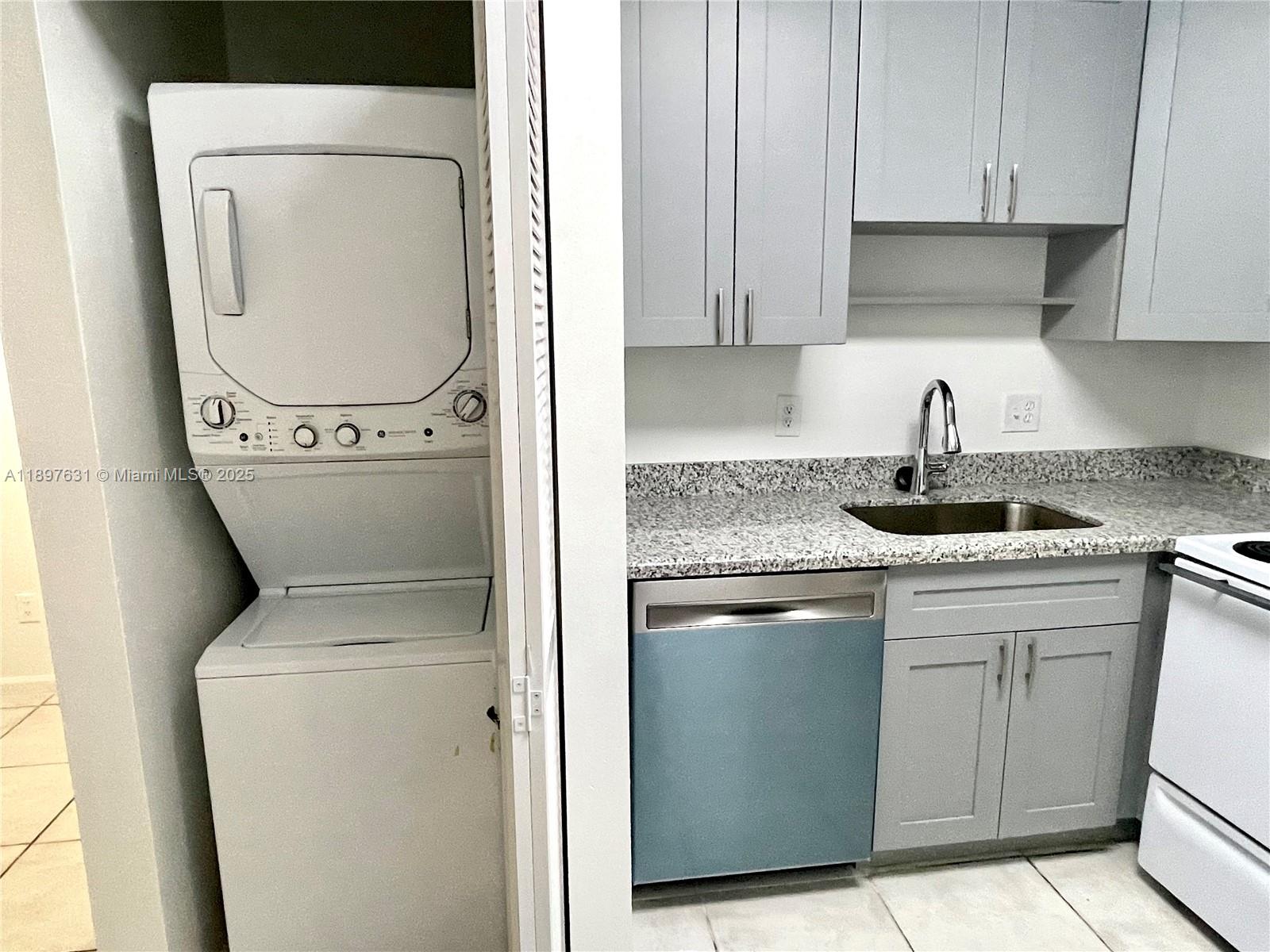 GRENADIER GARDENS - Residential Lease