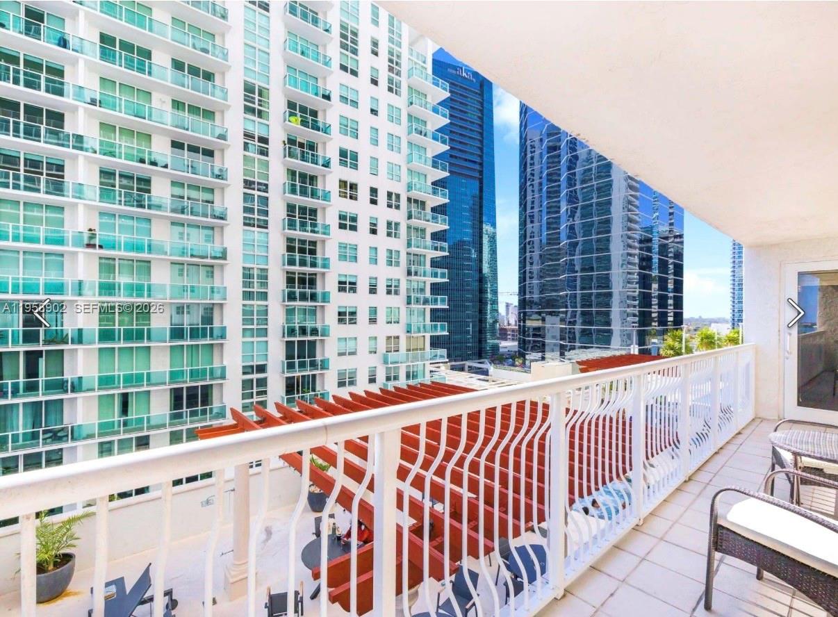 THE CLUB AT BRICKELL BAY - Residential