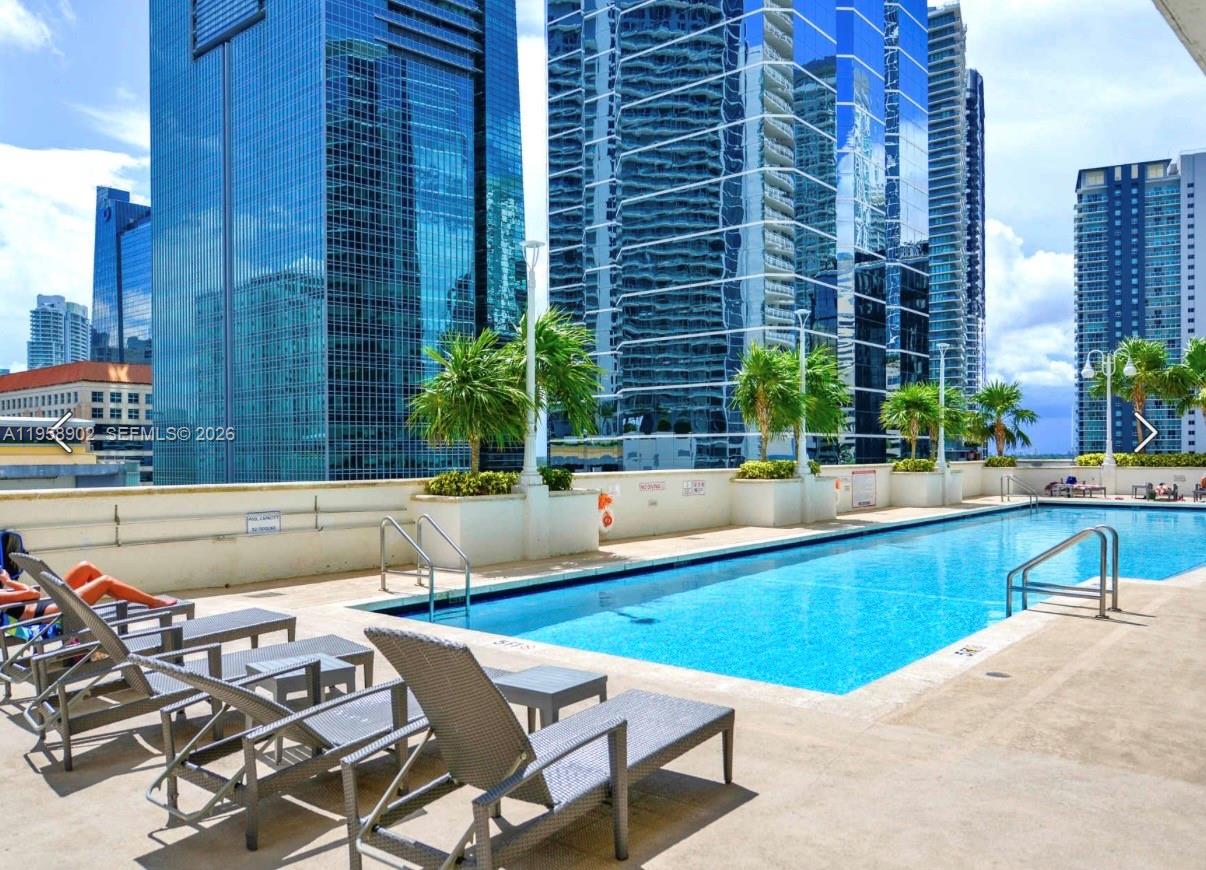 THE CLUB AT BRICKELL BAY - Residential