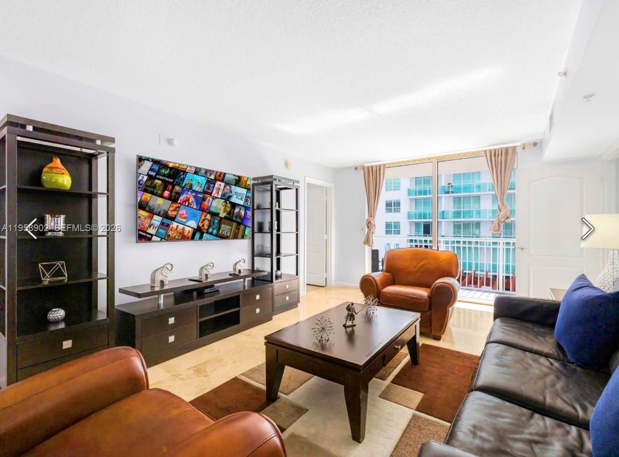 THE CLUB AT BRICKELL BAY - Residential