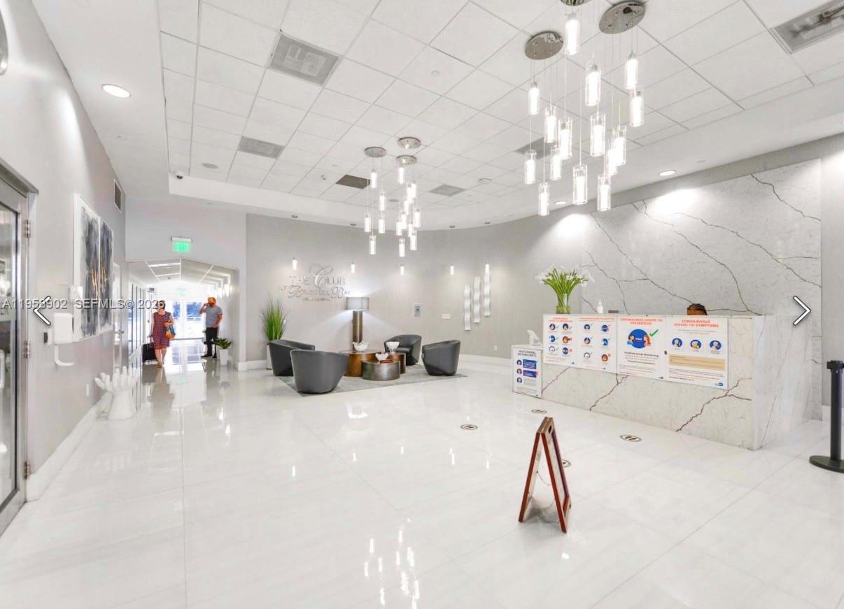 THE CLUB AT BRICKELL BAY - Residential