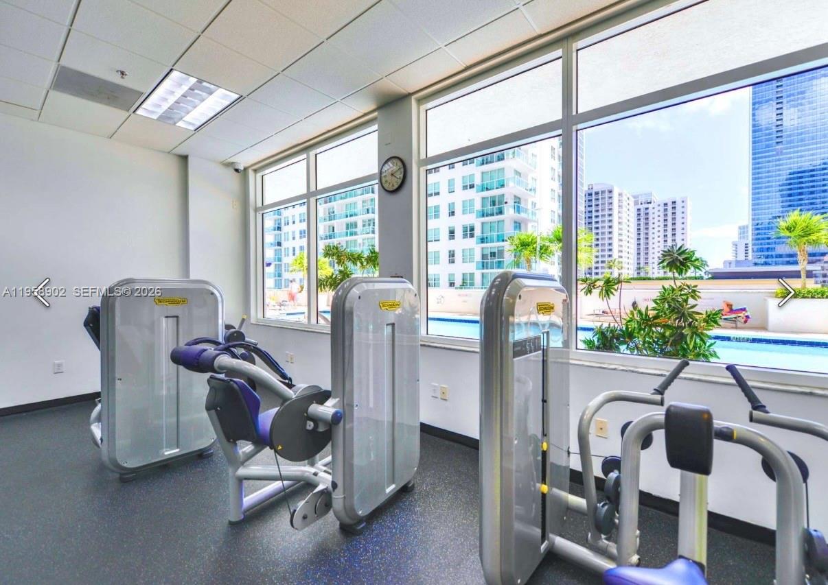 THE CLUB AT BRICKELL BAY - Residential