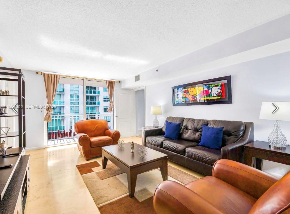 THE CLUB AT BRICKELL BAY - Residential