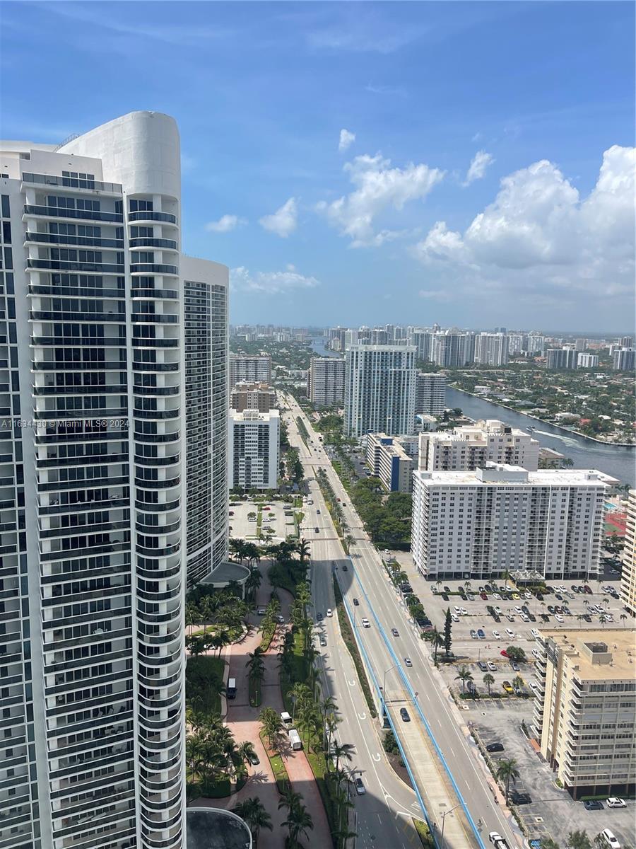 4111 SOUTH OCEAN DRIVE CO - Residential