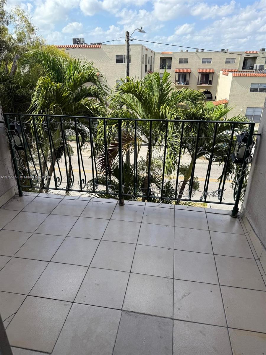 WESTLAND GARDENS CLUB CON - Residential