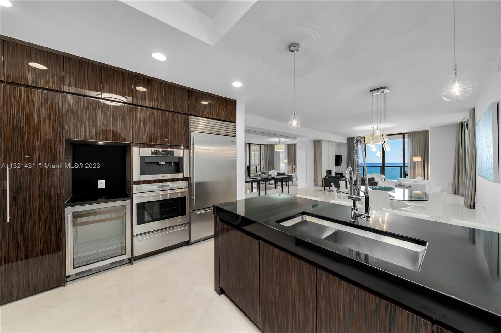 BAL HARBOUR NORTH SOUTH C - Residential