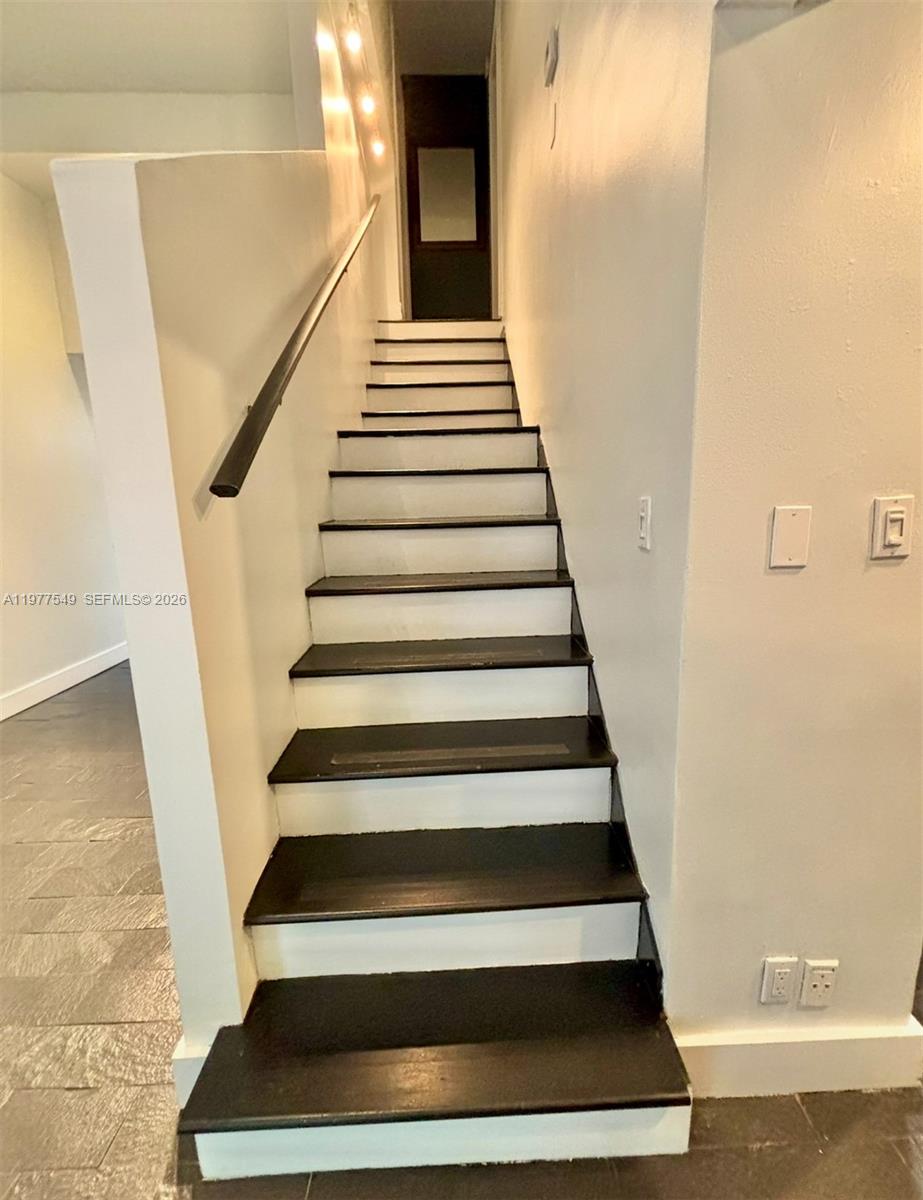 2666 Tigertail Ave 114