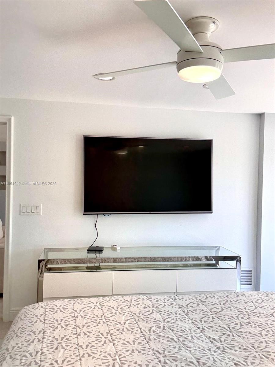 SILVER THATCH ATLANTIC PL - Residential Lease