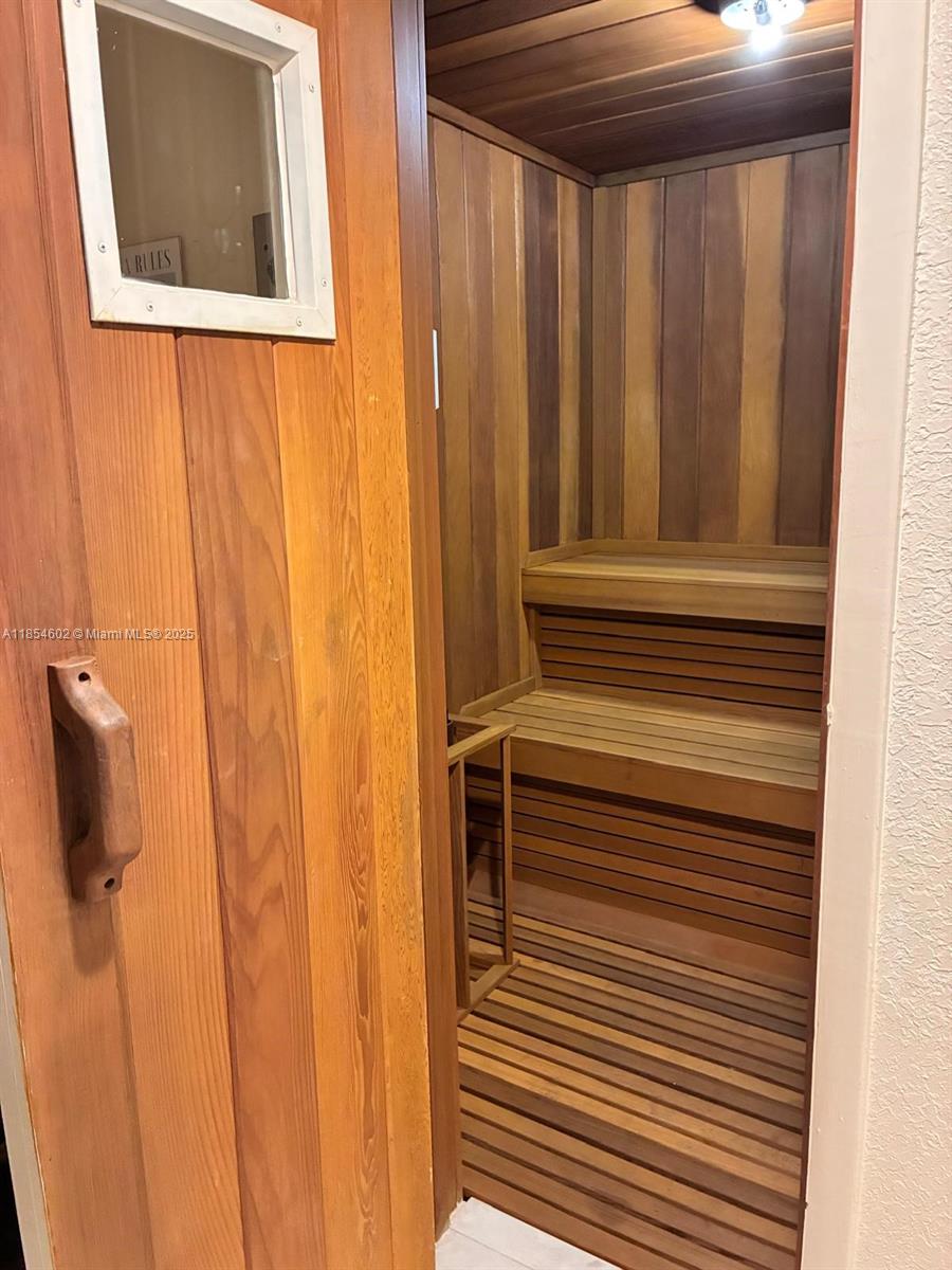 SILVER THATCH ATLANTIC PL - Residential Lease