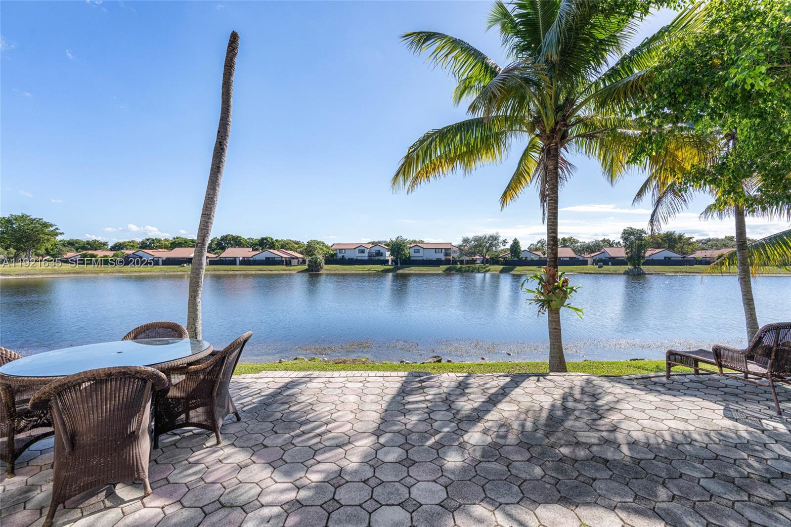 IMPERIAL GROUP - Residential