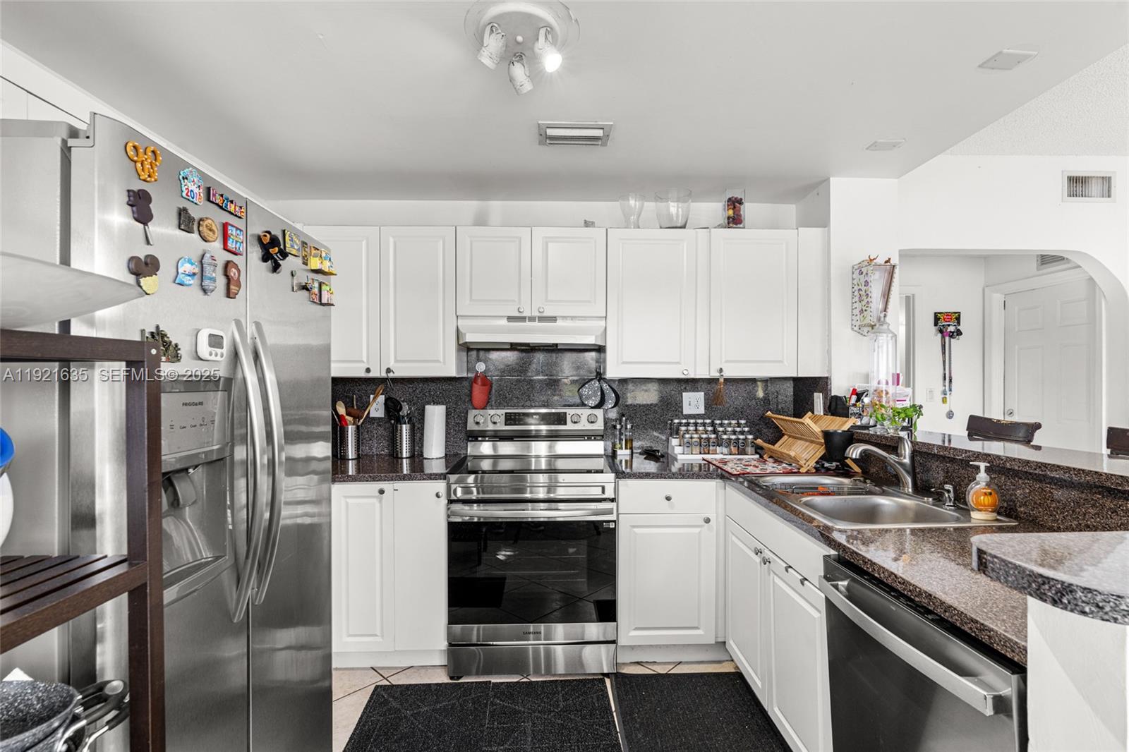 IMPERIAL GROUP - Residential