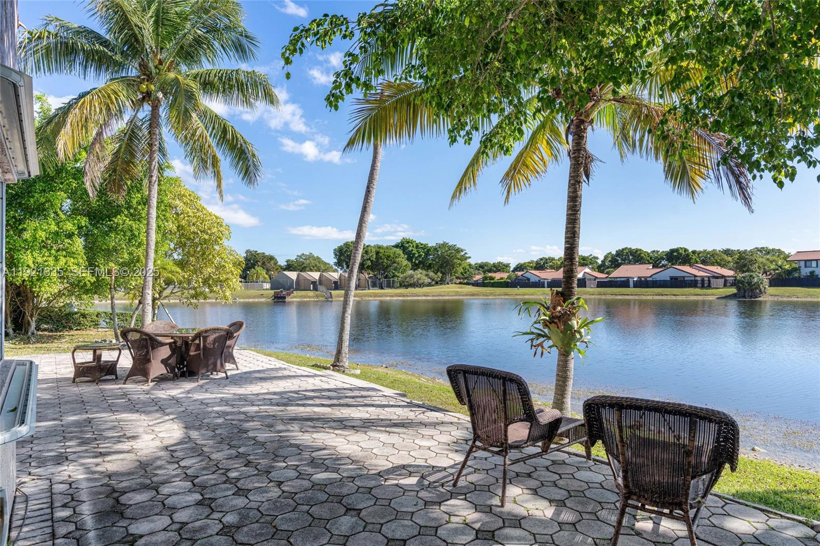 IMPERIAL GROUP - Residential