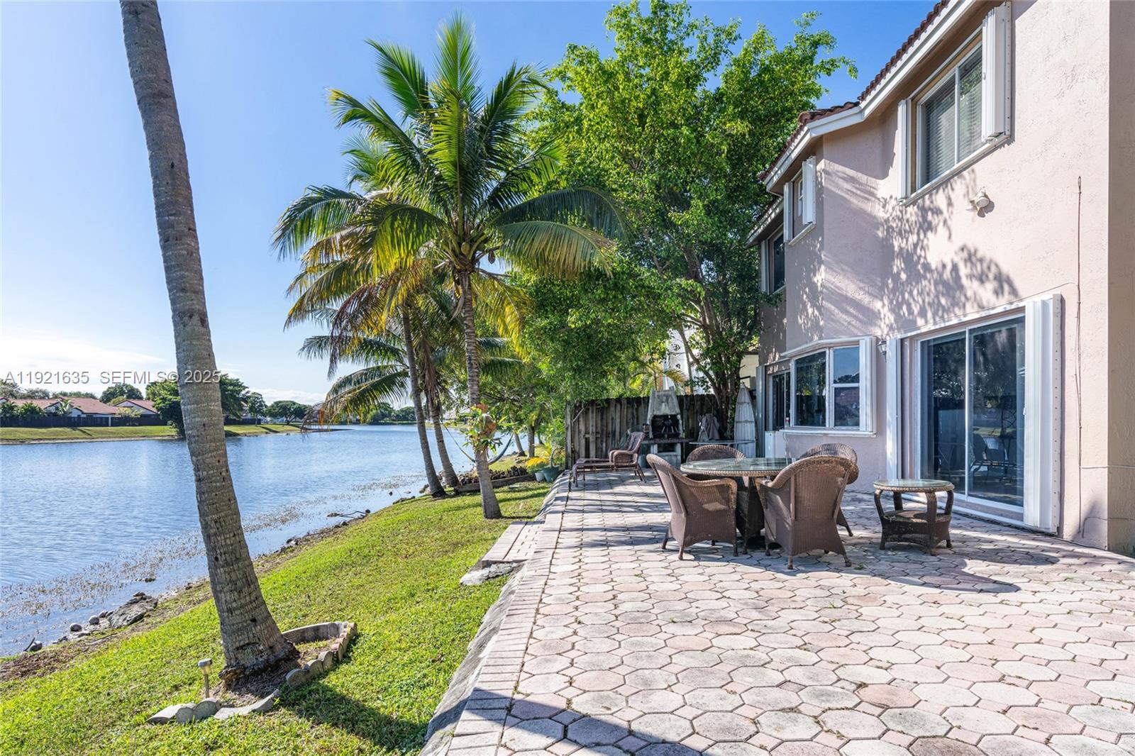 IMPERIAL GROUP - Residential