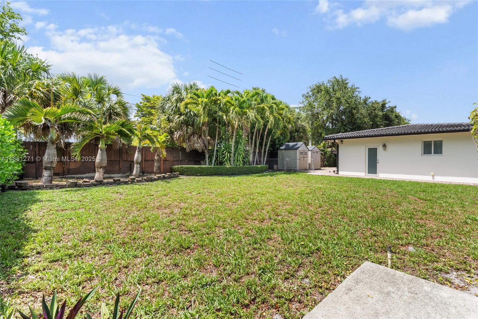 MIAMI LAKES SEC 2 - Residential