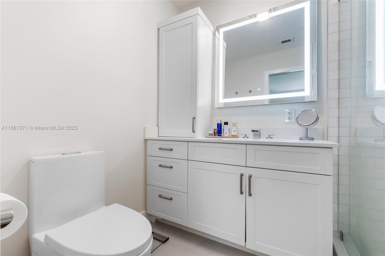 MIAMI LAKES SEC 2 - Residential