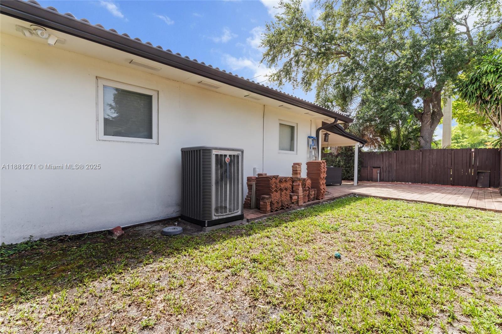 MIAMI LAKES SEC 2 - Residential