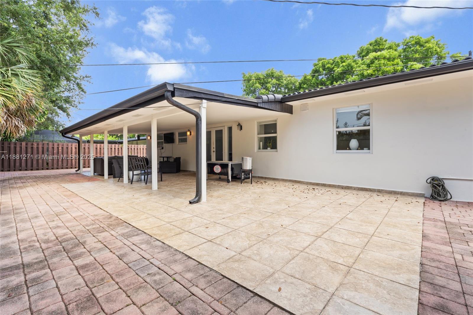 MIAMI LAKES SEC 2 - Residential