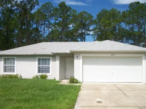 1209 Lake Ave, Lehigh Acres, FL 33972 - MLS#: A11739446