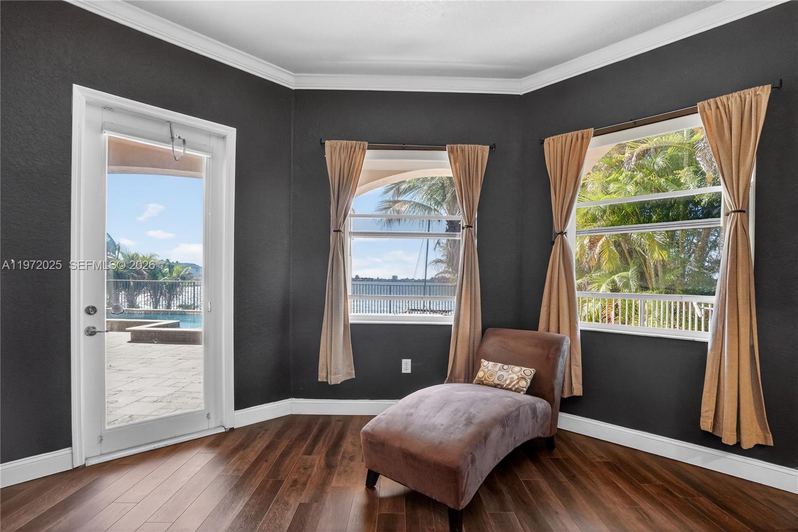 HARBOUR LAKES ESTATES - Residential