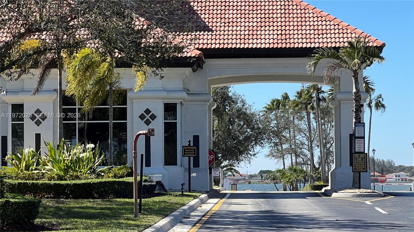 HARBOUR LAKES ESTATES - Residential