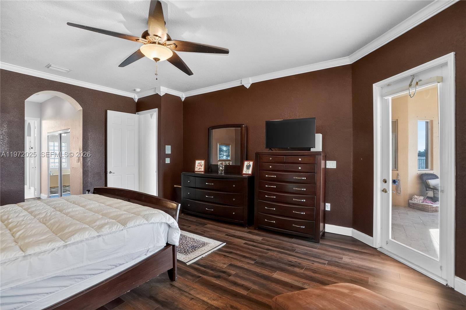 HARBOUR LAKES ESTATES - Residential