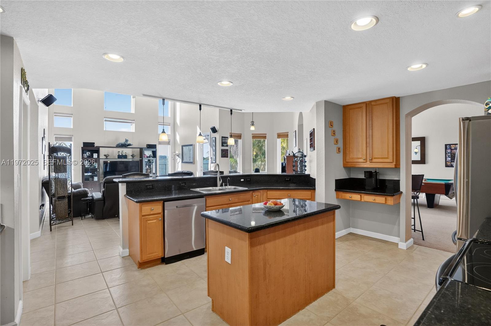 HARBOUR LAKES ESTATES - Residential