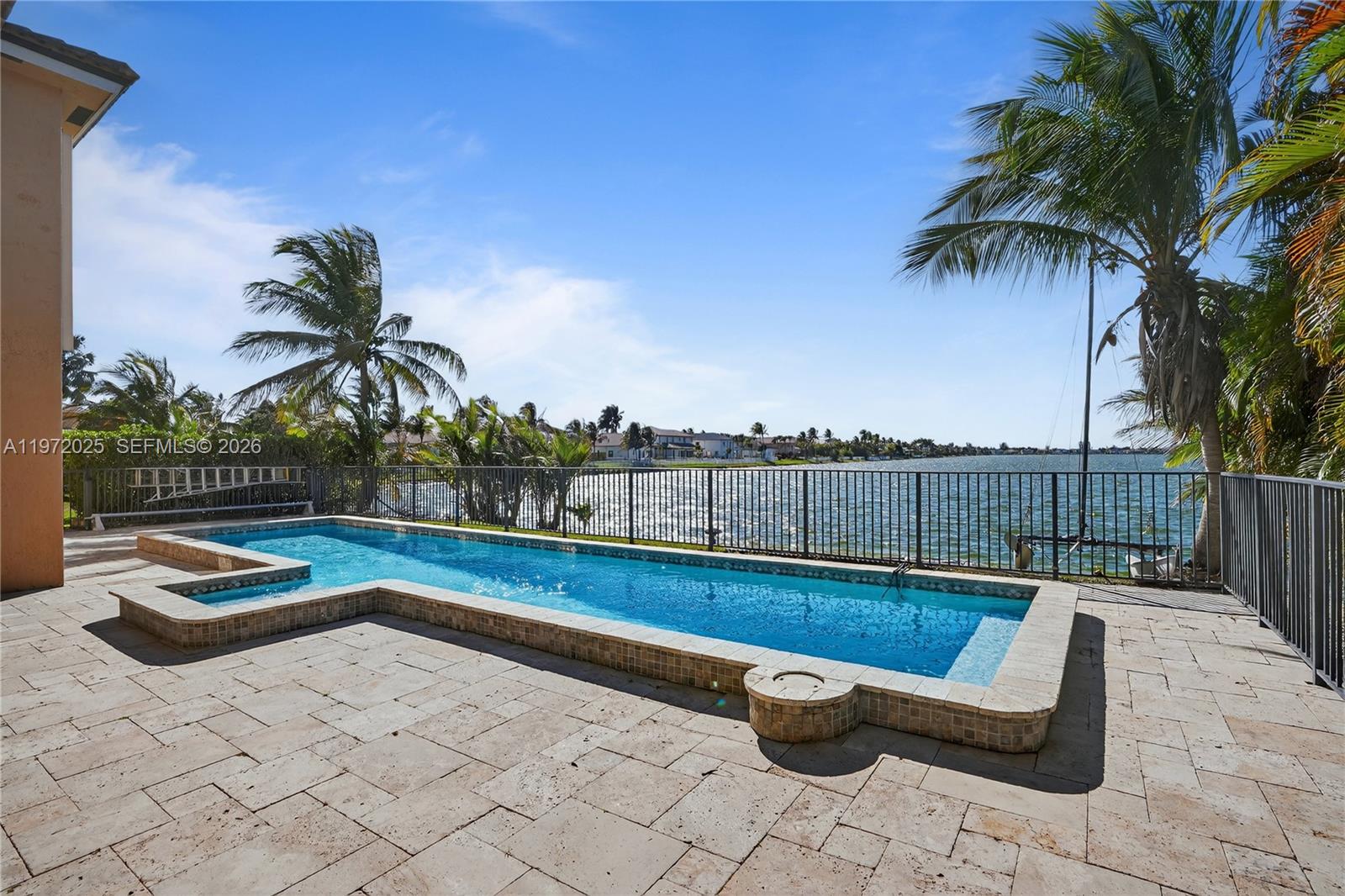 HARBOUR LAKES ESTATES - Residential