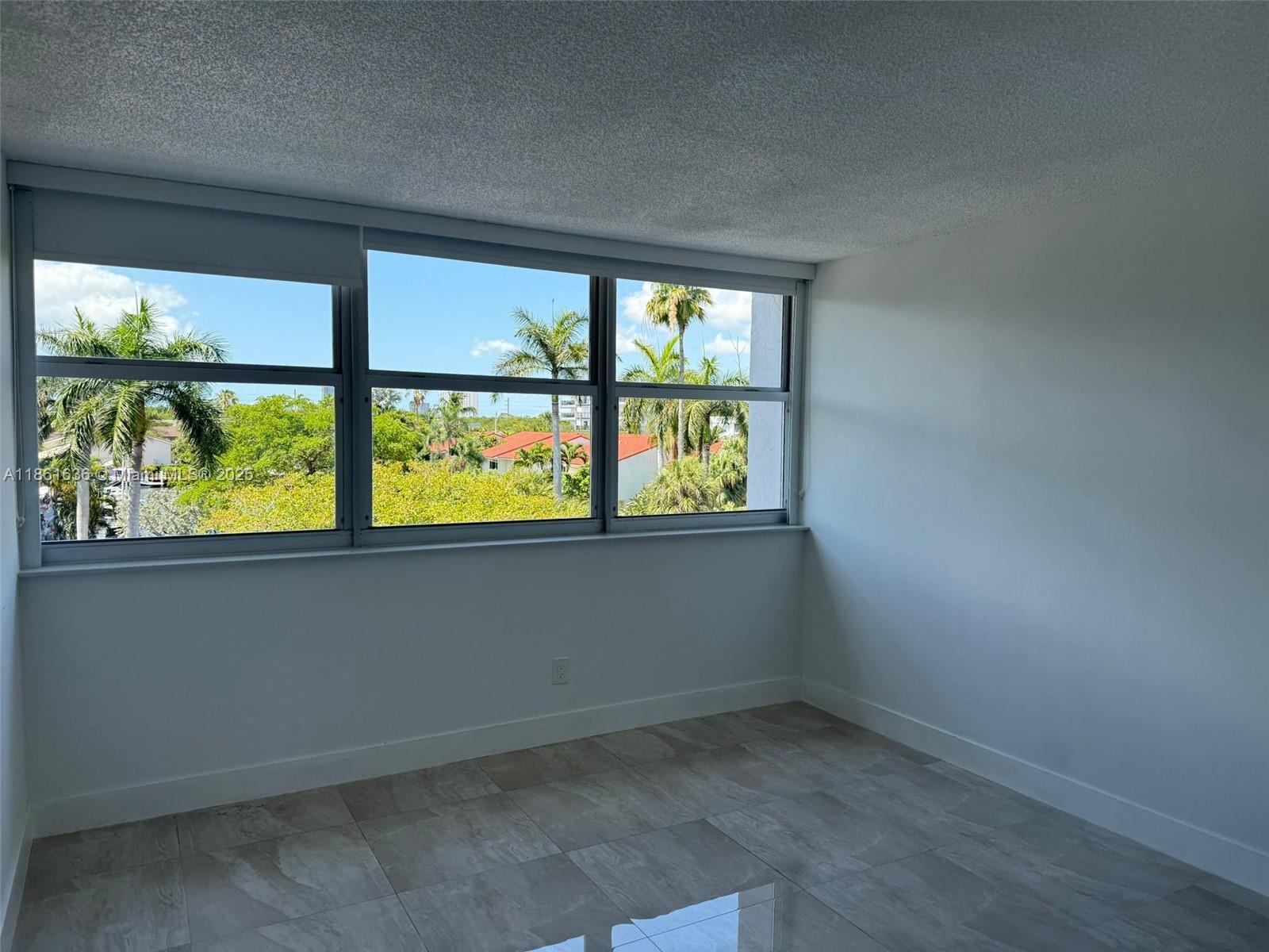 REEF NORTH CONDO - Residential