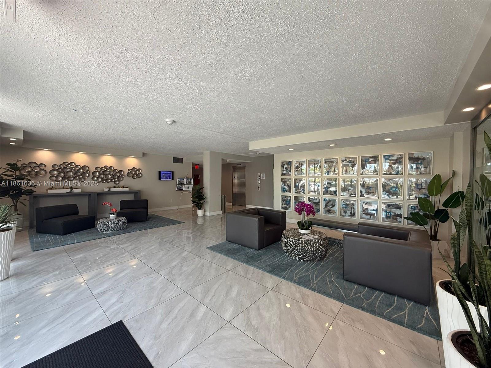 REEF NORTH CONDO - Residential