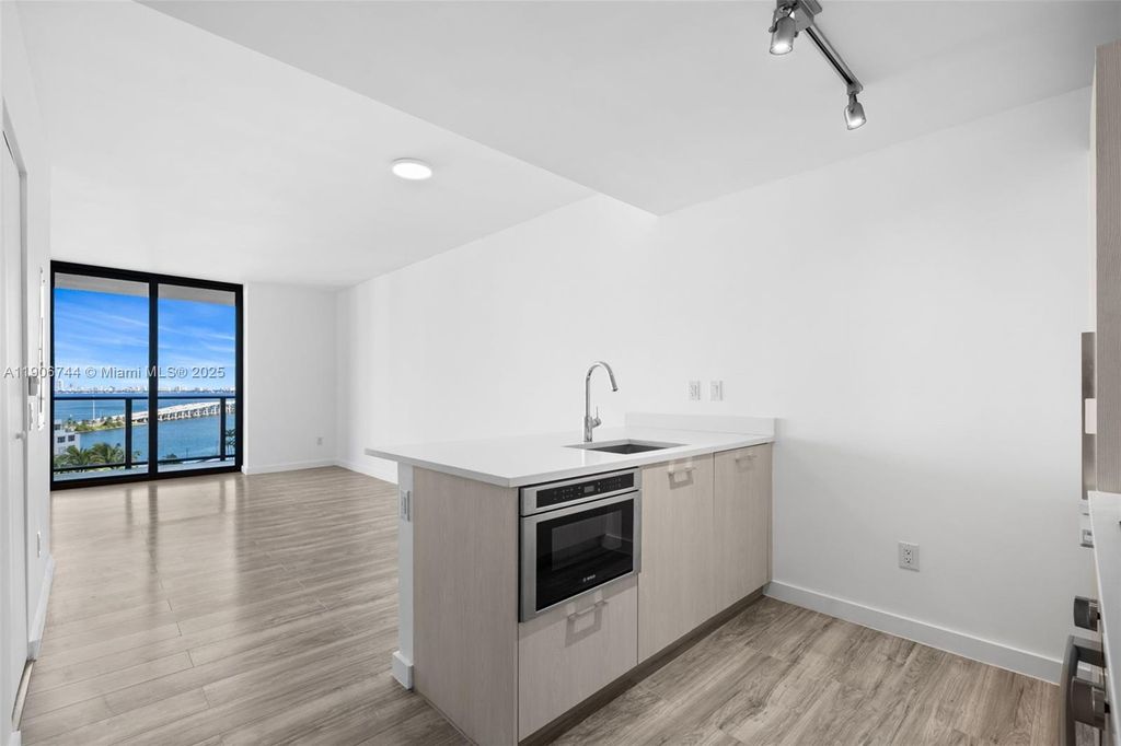 Photo of 501 NE 31st St #1402, Miami, FL 33137 (MLS # A11906744)