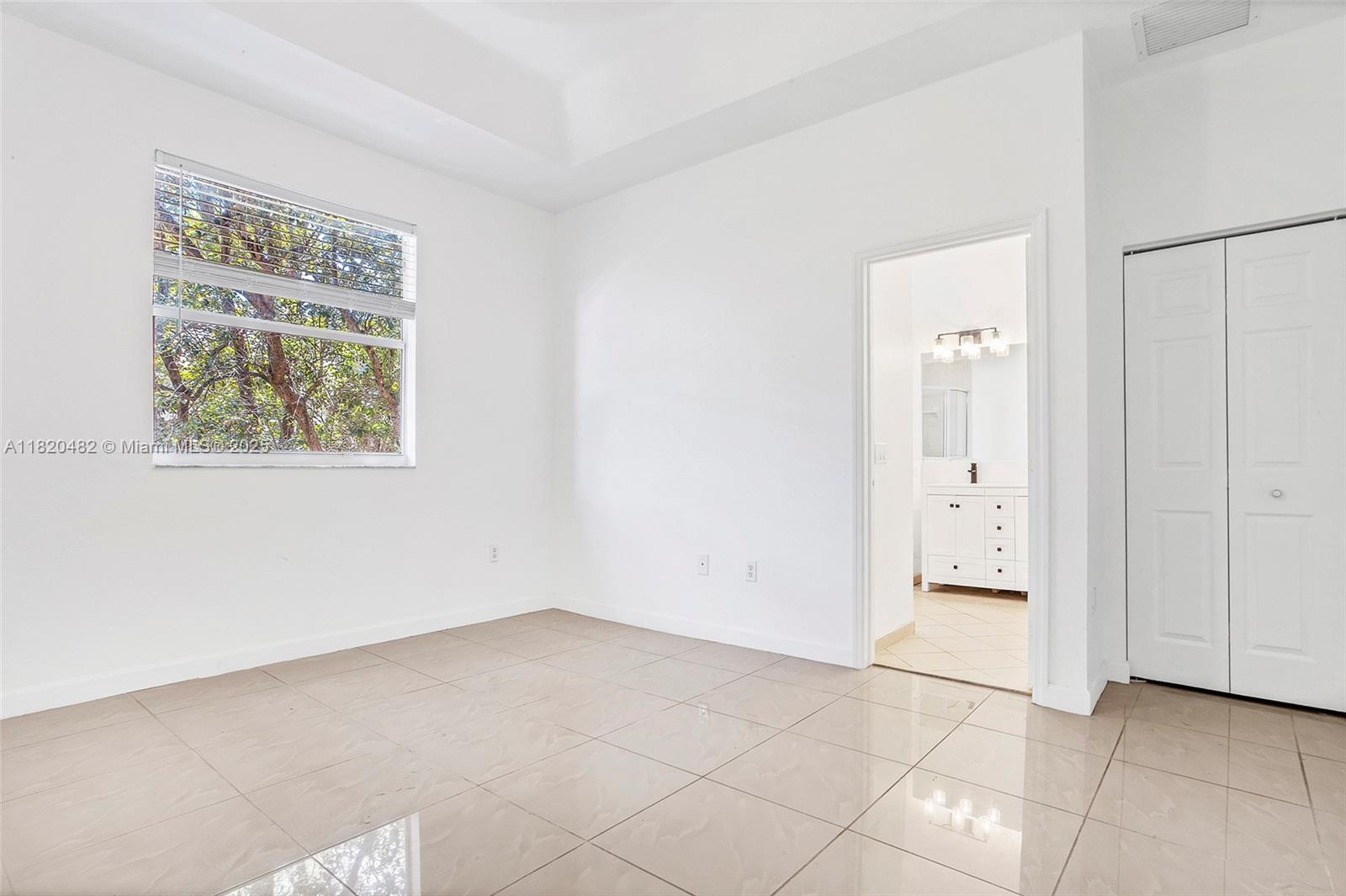 LAKES BY THE BAY GEE - Residential