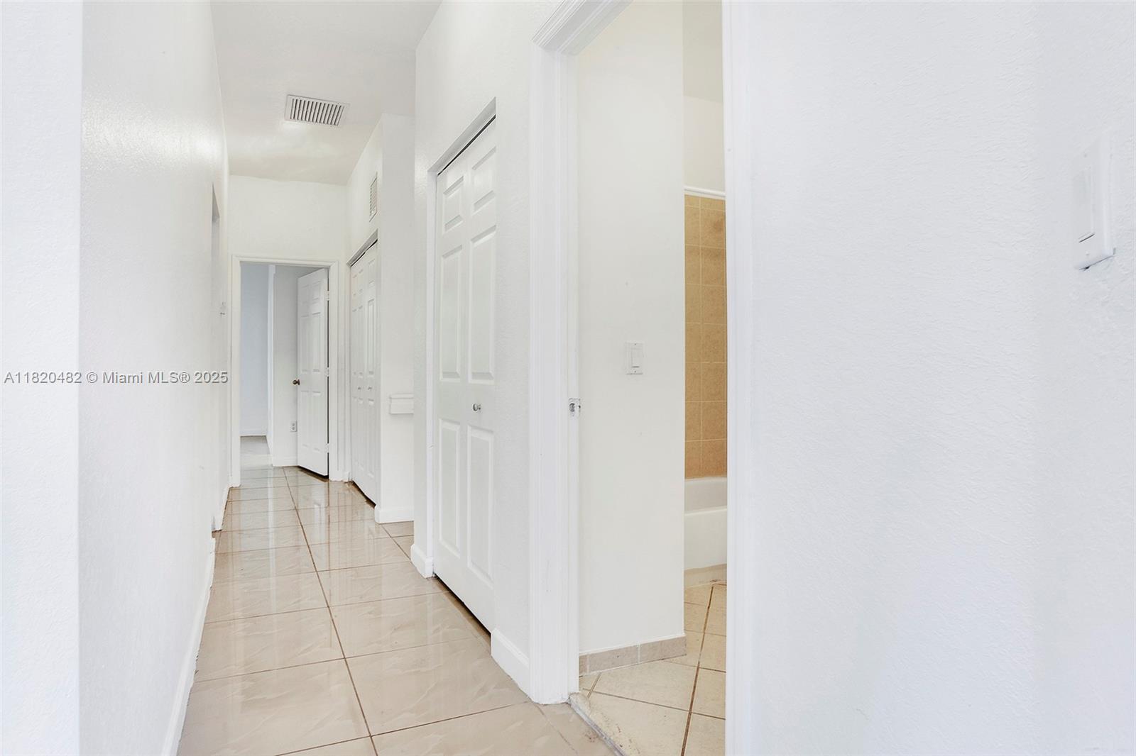 LAKES BY THE BAY GEE - Residential