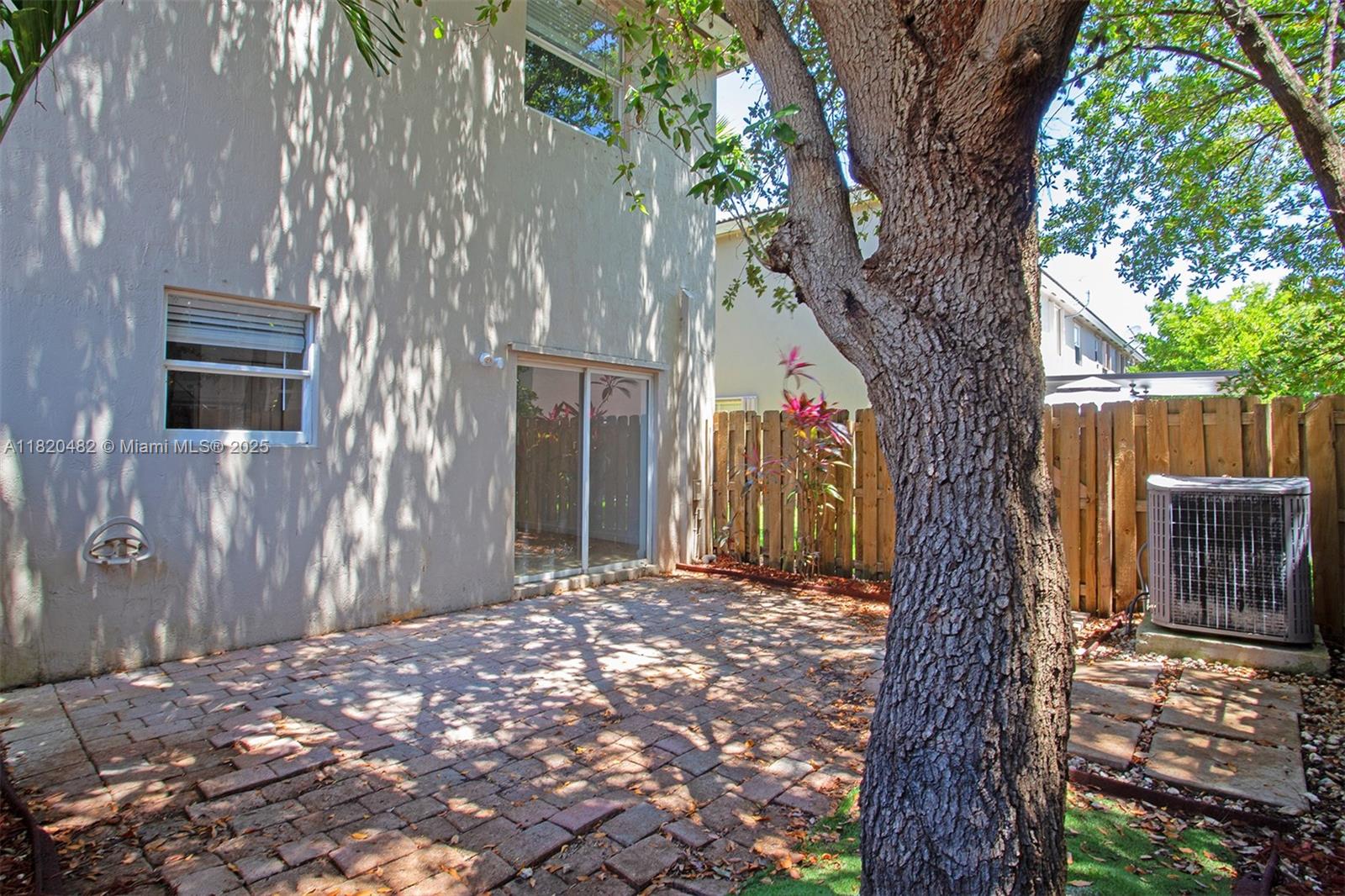 LAKES BY THE BAY GEE - Residential