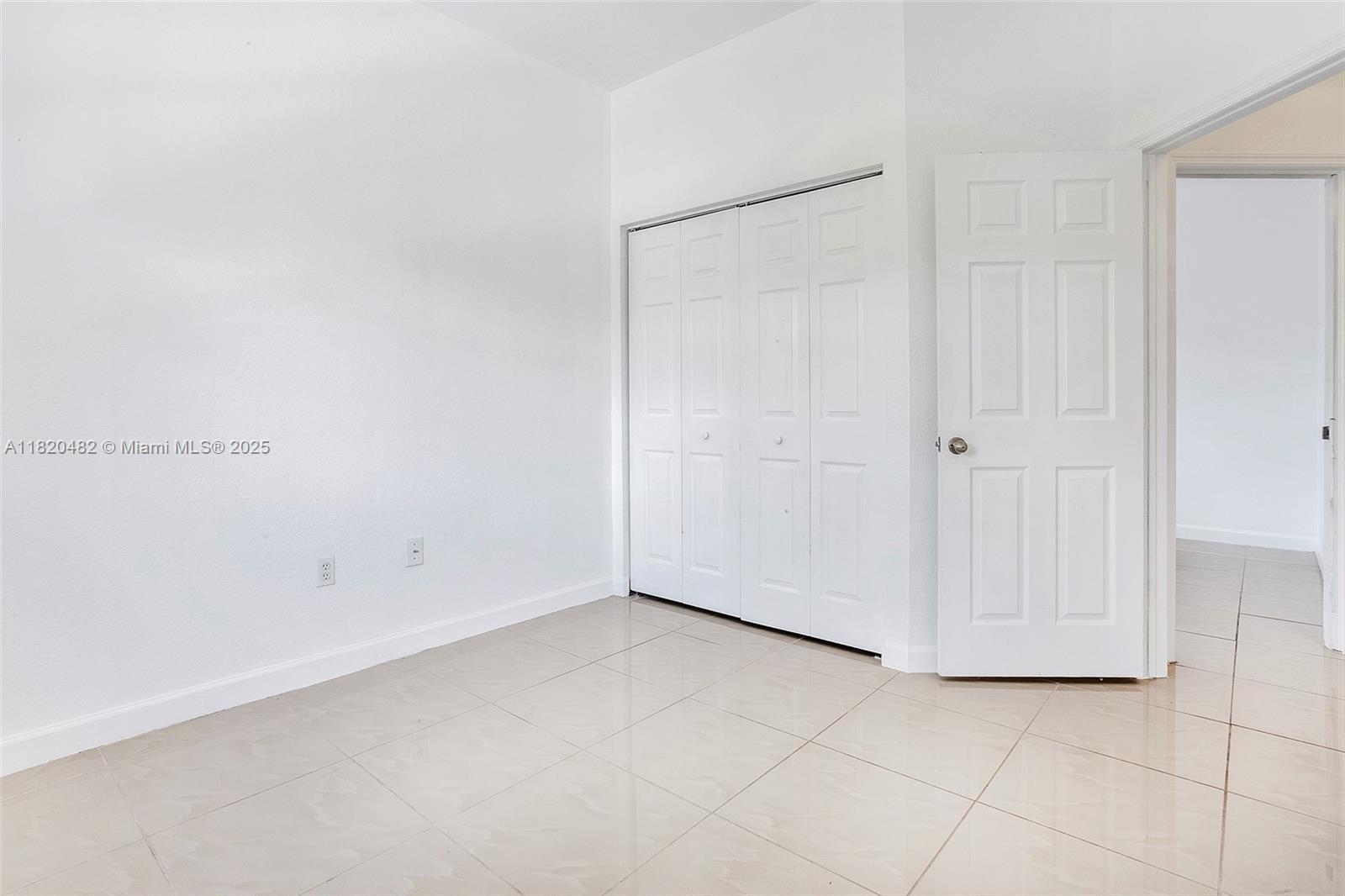 LAKES BY THE BAY GEE - Residential